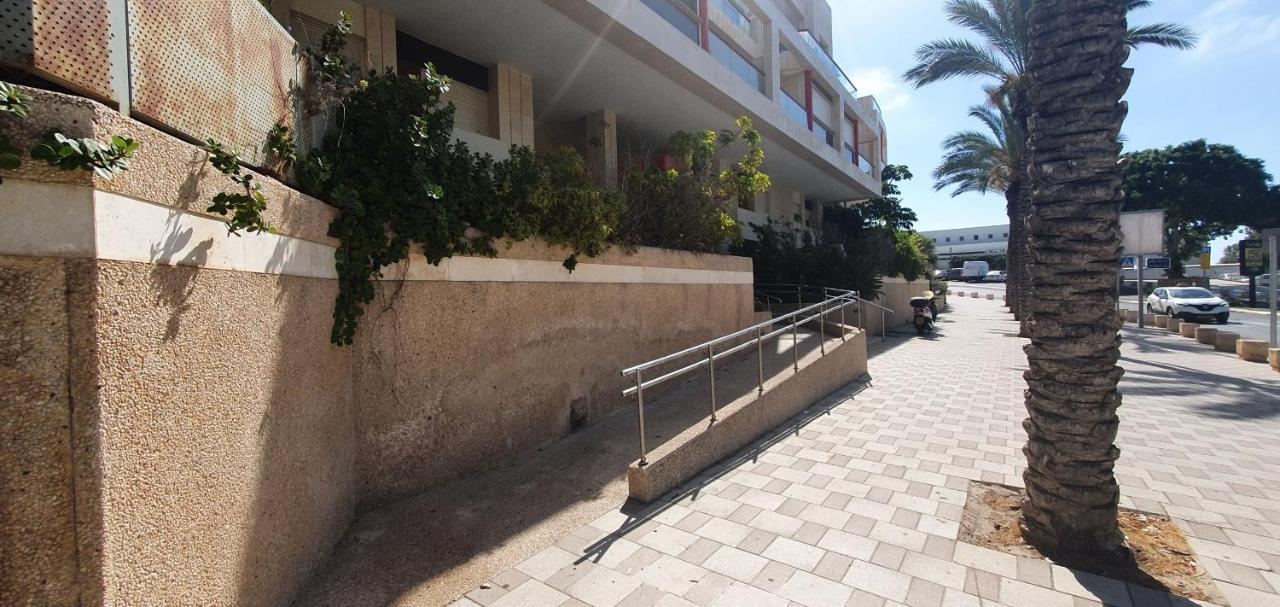 Bnbisrael Apartments - Ramat Yam Marine Herzelia Eksteriør billede