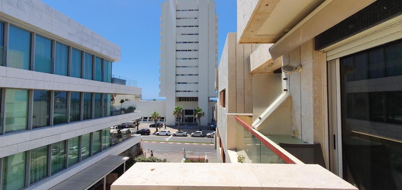 Bnbisrael Apartments - Ramat Yam Marine Herzelia Eksteriør billede